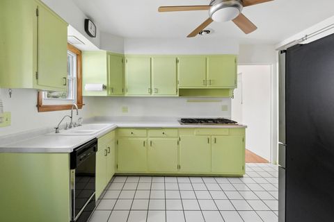 Tiny photo for 324 Asbury Avenue, Evanston, IL 60202 (MLS # 12687290)
