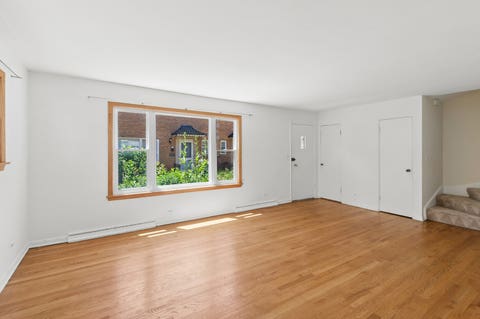 Tiny photo for 324 Asbury Avenue, Evanston, IL 60202 (MLS # 12687290)