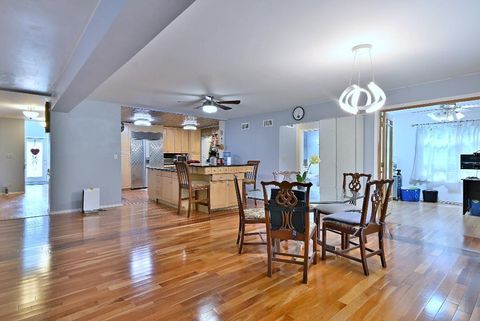 Tiny photo for 446 S Stratford Avenue, Elmhurst, IL 60126 (MLS # 12404377)