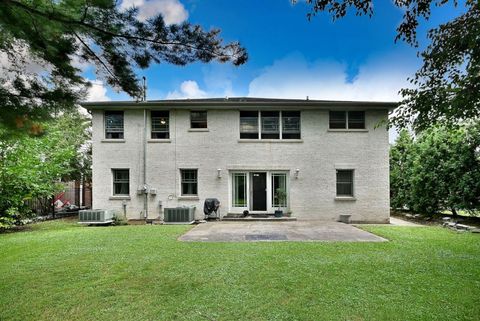 Tiny photo for 446 S Stratford Avenue, Elmhurst, IL 60126 (MLS # 12404377)