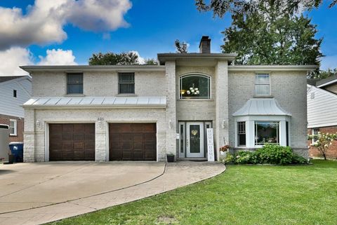 Photo of 446 S Stratford Avenue, Elmhurst, IL 60126 (MLS # 12404377)