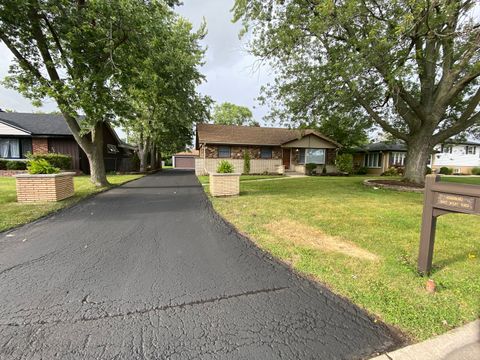 A home in Hickory Hills