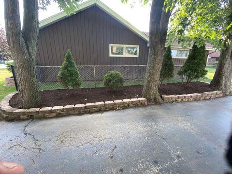 A home in Hickory Hills