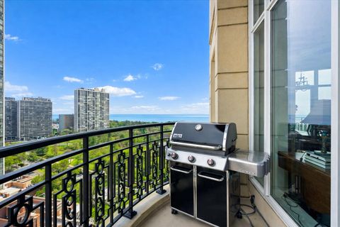 Tiny photo for 2550 N Lakeview Avenue #N1604, Chicago, IL 60614 (MLS # 12602410)