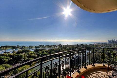 Tiny photo for 2550 N Lakeview Avenue #N1604, Chicago, IL 60614 (MLS # 12602410)