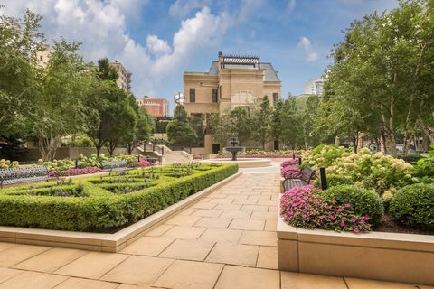 Tiny photo for 2550 N Lakeview Avenue #N1604, Chicago, IL 60614 (MLS # 12602410)