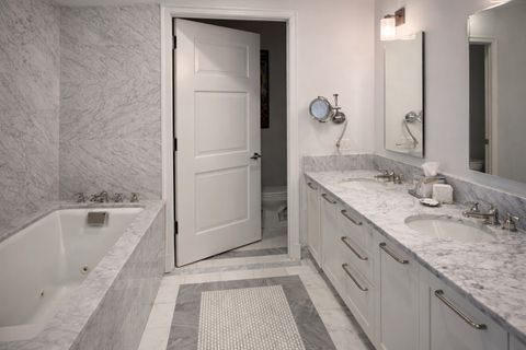 Tiny photo for 2550 N Lakeview Avenue #N1604, Chicago, IL 60614 (MLS # 12602410)