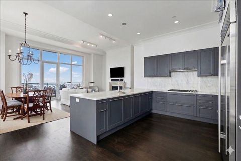 Tiny photo for 2550 N Lakeview Avenue #N1604, Chicago, IL 60614 (MLS # 12602410)