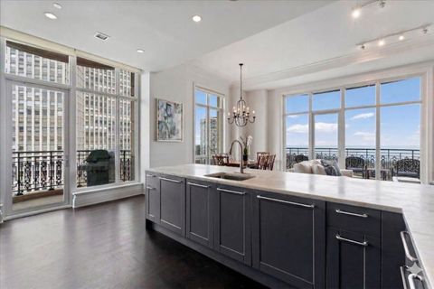 Tiny photo for 2550 N Lakeview Avenue #N1604, Chicago, IL 60614 (MLS # 12602410)