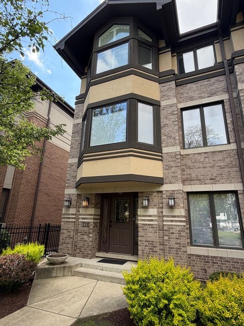 110 N Myrtle Avenue, Elmhurst, IL 60126 - #: 12656392