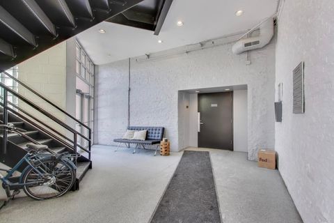 Tiny photo for 1000 W Diversey Parkway #3D, Chicago, IL 60614 (MLS # 12558034)