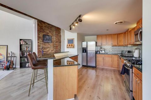 Tiny photo for 1000 W Diversey Parkway #3D, Chicago, IL 60614 (MLS # 12558034)