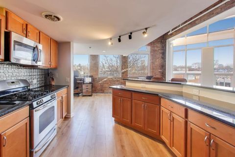 Tiny photo for 1000 W Diversey Parkway #3D, Chicago, IL 60614 (MLS # 12558034)