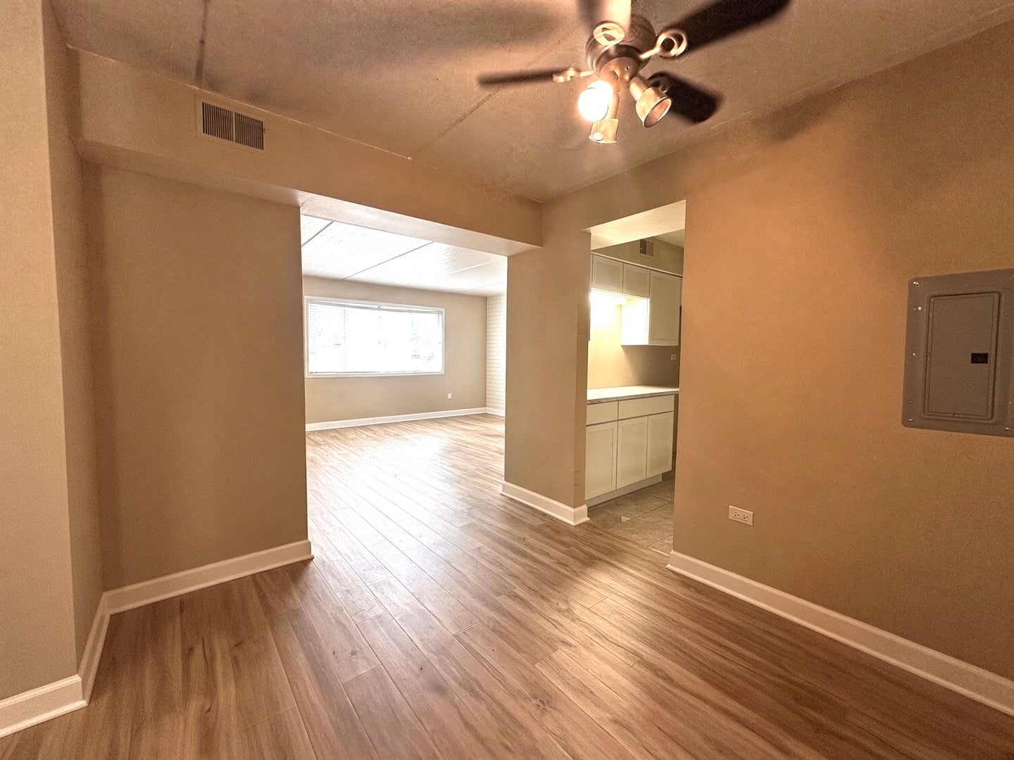 841 N York Road 128