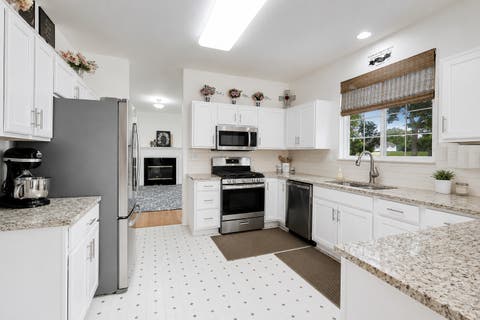 Tiny photo for 1819 Krowka Drive, Des Plaines, IL 60018 (MLS # 12704159)