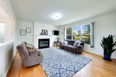 Tiny photo for 1819 Krowka Drive, Des Plaines, IL 60018 (MLS # 12704159)