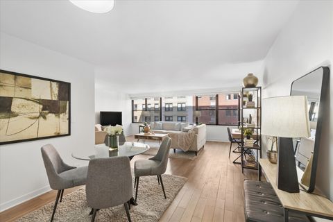 Tiny photo for 850 N DeWitt Place #15K, Chicago, IL 60611 (MLS # 12583909)