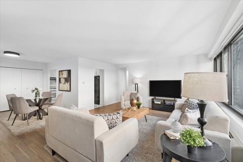 Tiny photo for 850 N DeWitt Place #15K, Chicago, IL 60611 (MLS # 12583909)