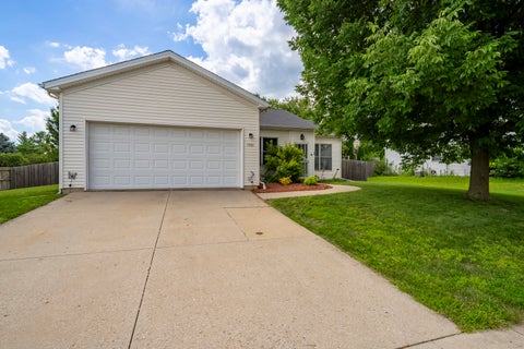 Tiny photo for 1501 Donegal Drive, Normal, IL 61761 (MLS # 12684194)