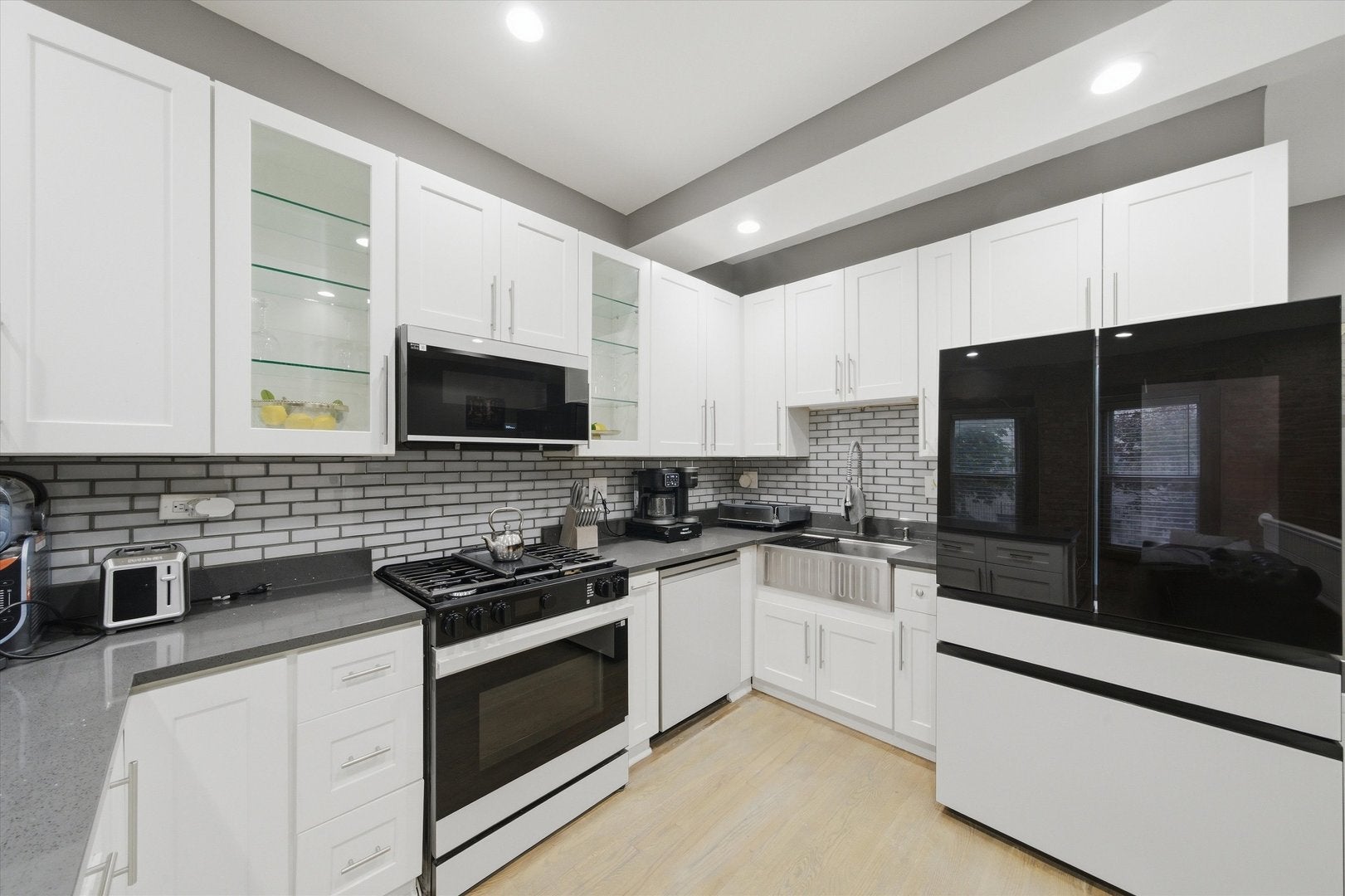 231 E 59th Street 1