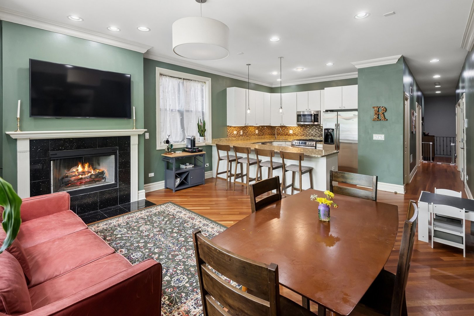 3641 N Ashland Avenue 1N