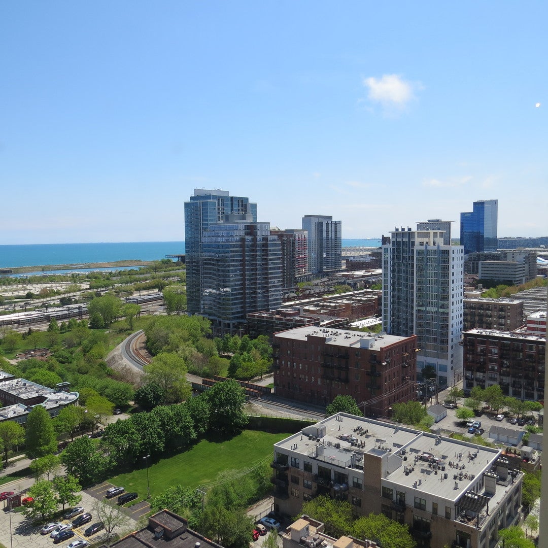 1464 S Michigan Avenue 2003