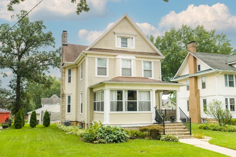Photo of 1227 W Stephenson Street, Freeport, IL 61032 (MLS # 12753376)
