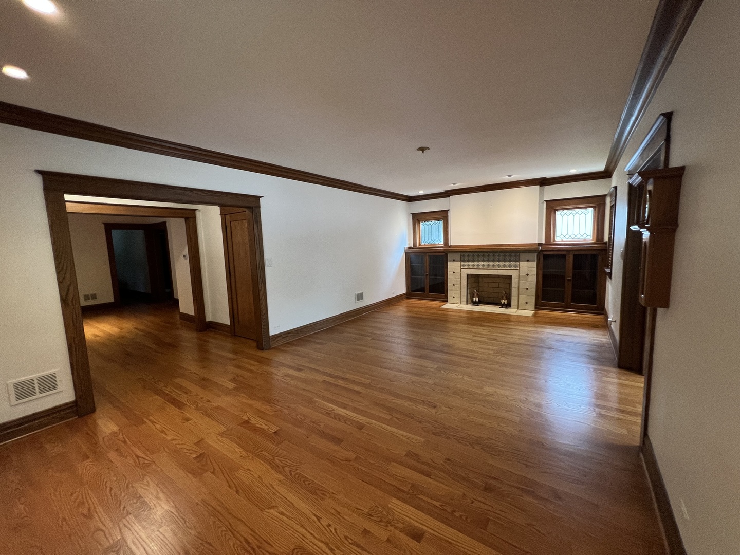21 7th Avenue 1