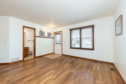 Tiny photo for Bolingbrook, IL 60490 (MLS # 12592940)