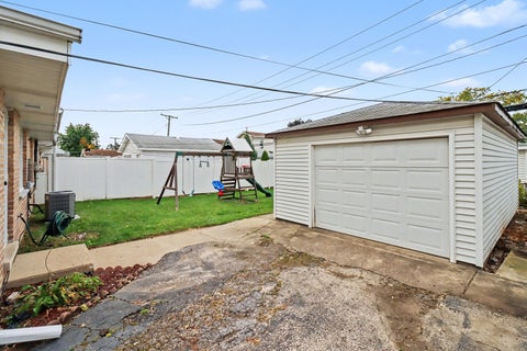 Tiny photo for 8930 S Crawford Avenue, Hometown, IL 60456 (MLS # 12784374)