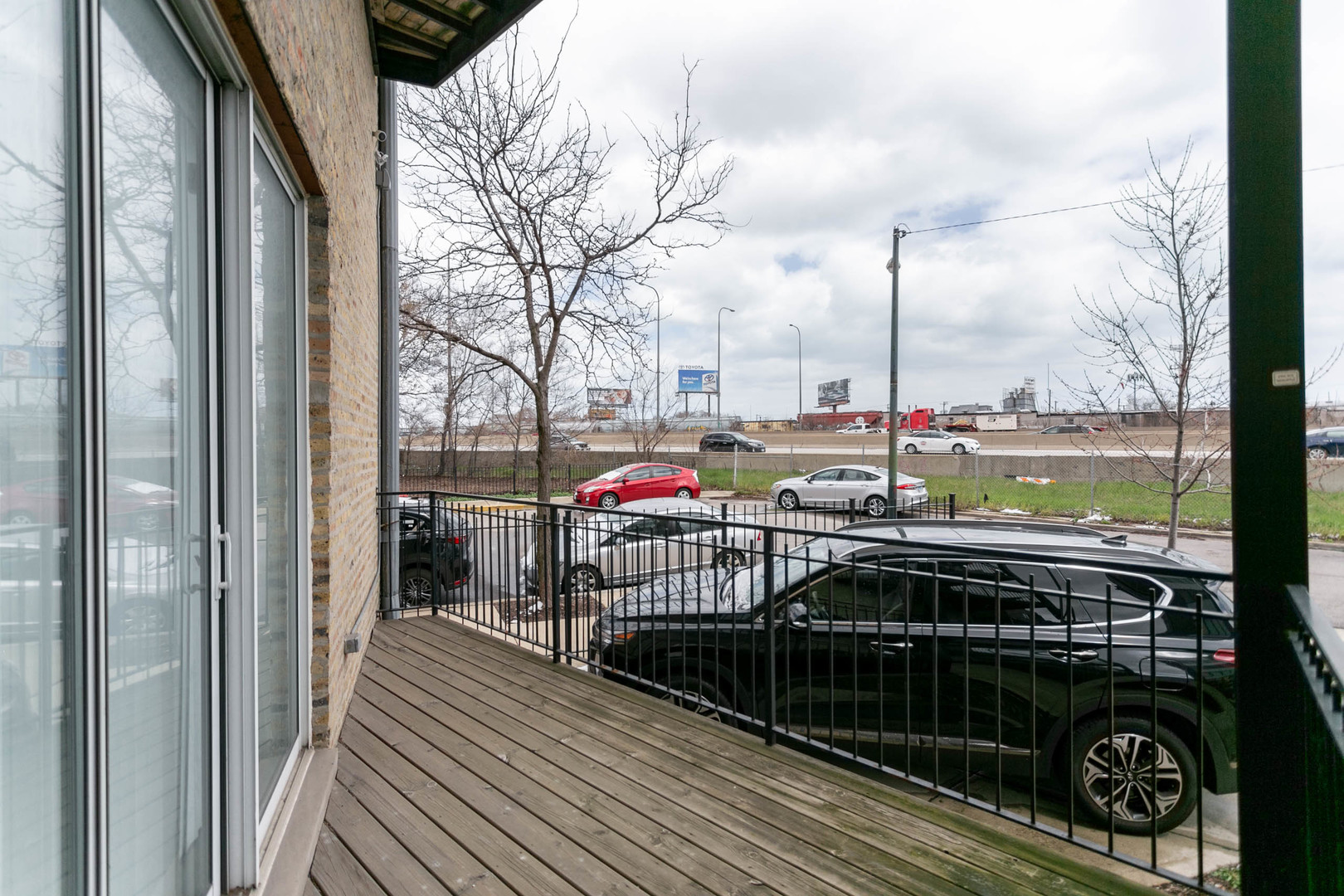 1359 N Noble Street 101