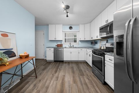 Tiny photo for 1611 E High Street, Davenport, IA 52803 (MLS # 12584131)