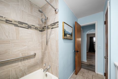 Tiny photo for 1611 E High Street, Davenport, IA 52803 (MLS # 12584131)