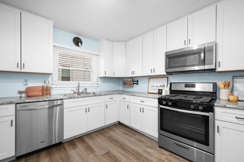 Tiny photo for 1611 E High Street, Davenport, IA 52803 (MLS # 12584131)