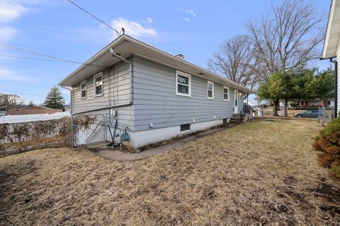 Tiny photo for 1611 E High Street, Davenport, IA 52803 (MLS # 12584131)