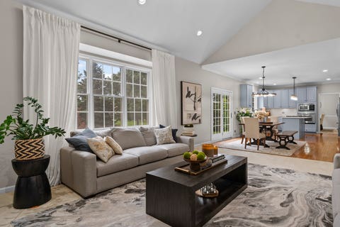 Tiny photo for 15 Glacier Circle, South Barrington, IL 60010 (MLS # 12730725)