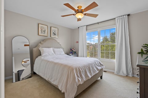 Tiny photo for 15 Glacier Circle, South Barrington, IL 60010 (MLS # 12730725)