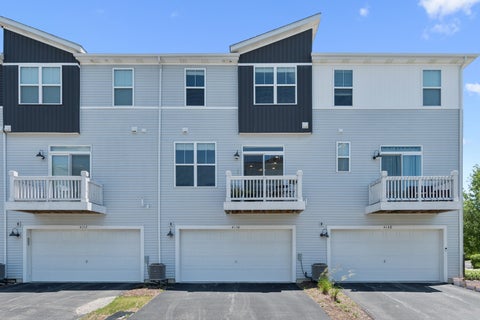 Tiny photo for 4150 Irving Road, Aurora, IL 60504 (MLS # 12672661)