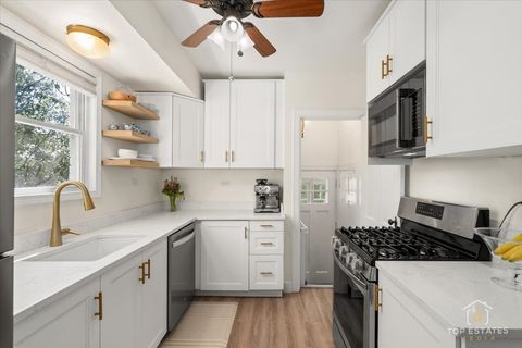 Tiny photo for 347 S Brewster Avenue, Lombard, IL 60148 (MLS # 12454847)