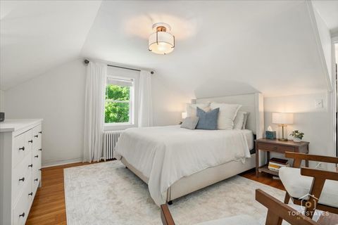 Tiny photo for 347 S Brewster Avenue, Lombard, IL 60148 (MLS # 12454847)