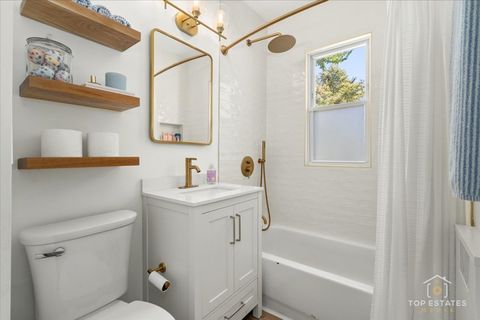 Tiny photo for 347 S Brewster Avenue, Lombard, IL 60148 (MLS # 12454847)