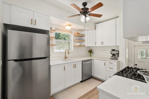 Tiny photo for 347 S Brewster Avenue, Lombard, IL 60148 (MLS # 12454847)
