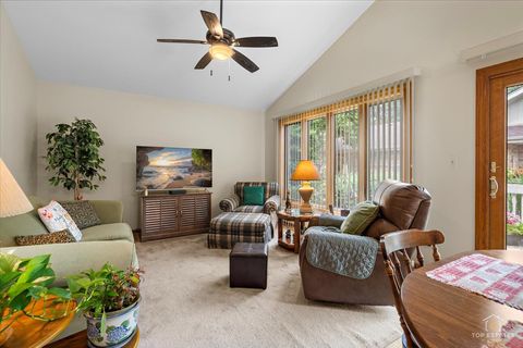 Tiny photo for 232 Royal Lane #232, Bloomingdale, IL 60108 (MLS # 12709949)