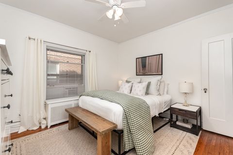 Tiny photo for 721 Emerson Street #2W, Evanston, IL 60201 (MLS # 12466307)