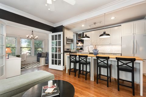 Tiny photo for 721 Emerson Street #2W, Evanston, IL 60201 (MLS # 12466307)