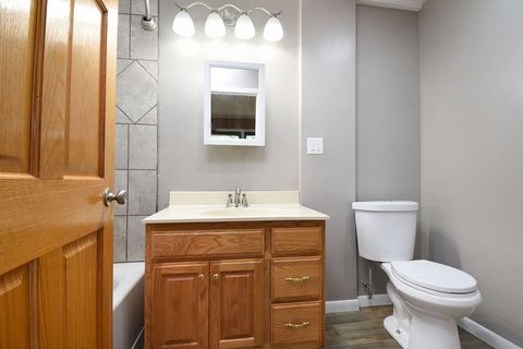 Tiny photo for 2204 W Central Road, Rolling Meadows, IL 60008 (MLS # 12664784)