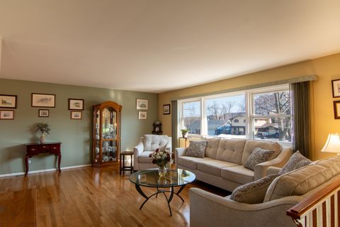 Tiny photo for Lombard, IL 60148 (MLS # 12571399)