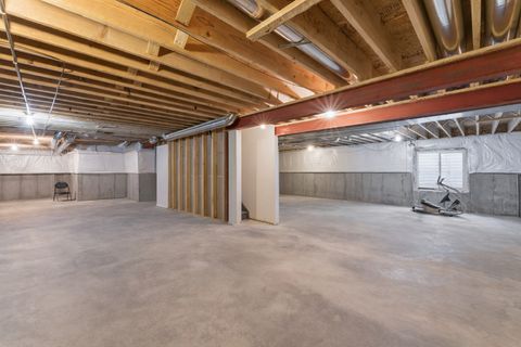 Tiny photo for 44 Pacific Avenue, Hawthorn Woods, IL 60047 (MLS # 12568064)