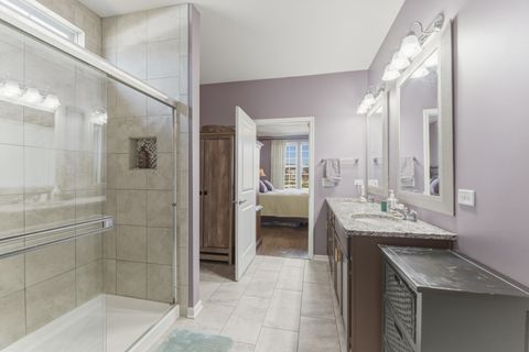 Tiny photo for 44 Pacific Avenue, Hawthorn Woods, IL 60047 (MLS # 12568064)