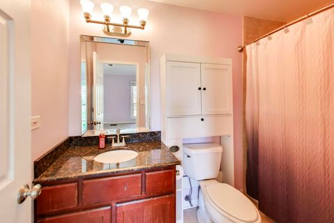 Tiny photo for 1506 GOLFVIEW Court, Glendale Heights, IL 60139 (MLS # 12629359)